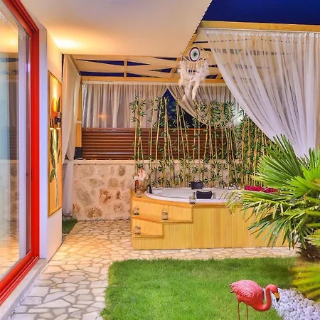 Gokseki 3 Bedroom 4655 Villa Kaş
